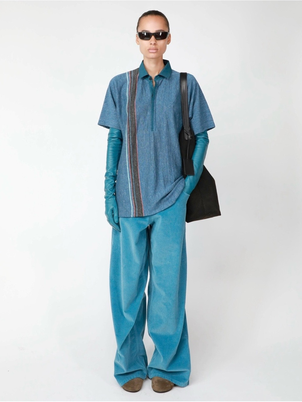 The Row Eddie Top Linen Polo Blue Shade
- Size M - SS24. TAGS REMOVED.